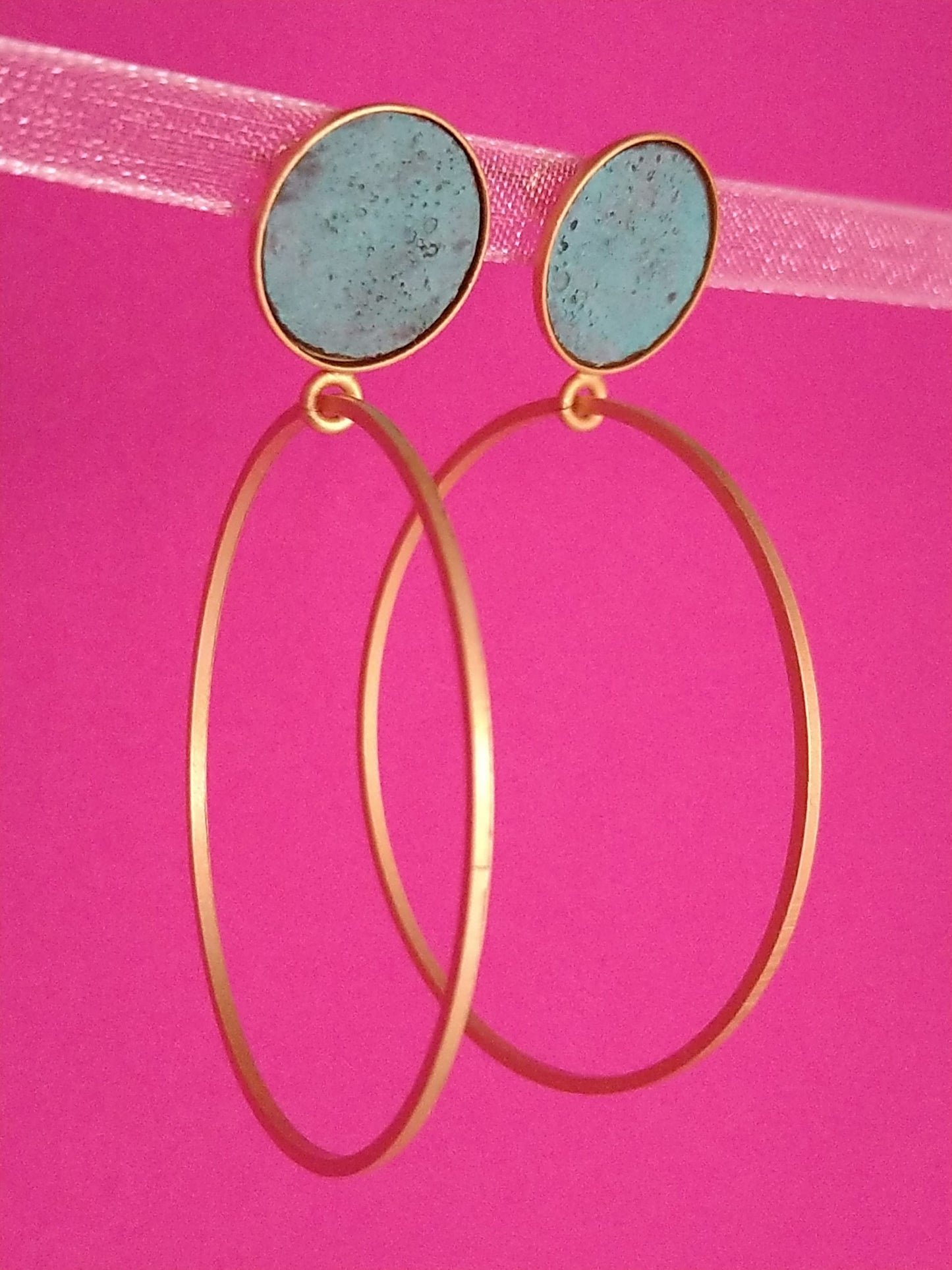 Ohrring "Patina" mit hängenden Ringen von Sergio Engel, Berlin