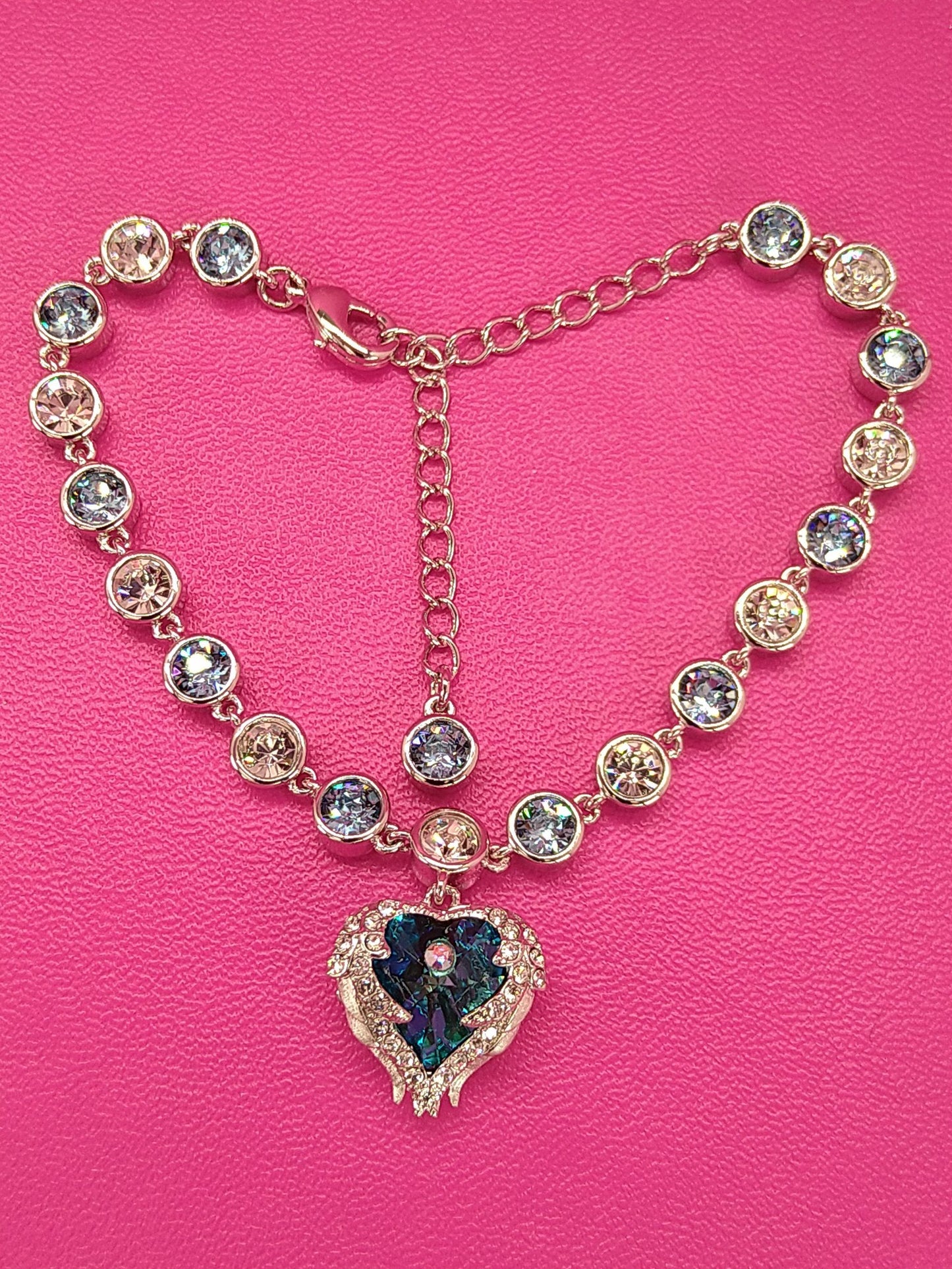 Armband "Blue Heart-White Wings"