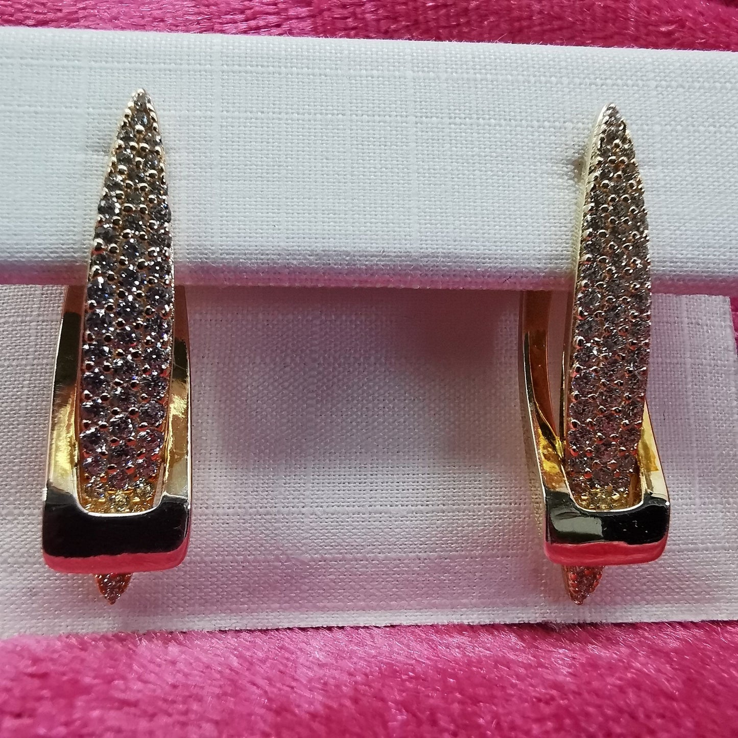 Ohrring, 925 Silber, vergoldet, reich besetzt mit klaren Zirkoniasteinen