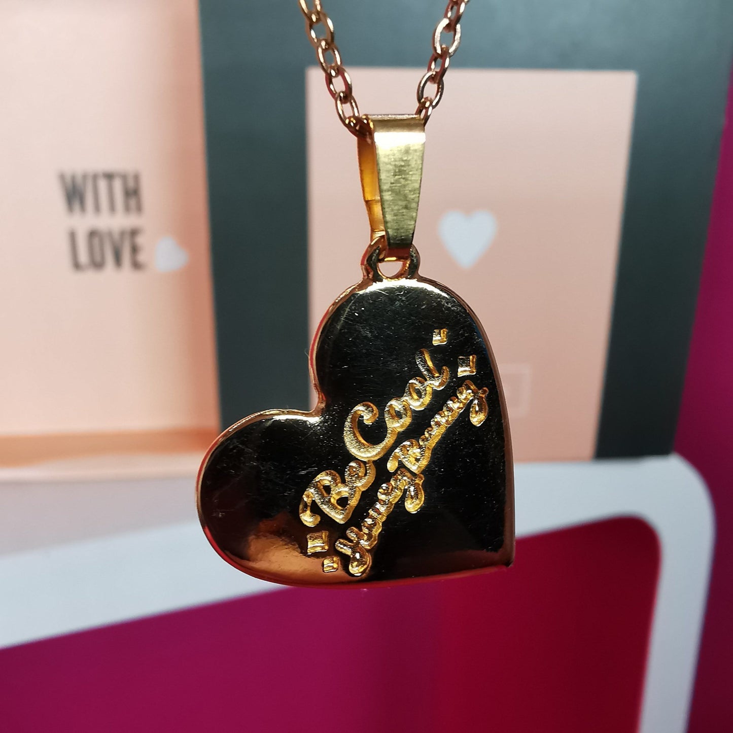 Kette "Be Cool Honey Bunny", von &anne
