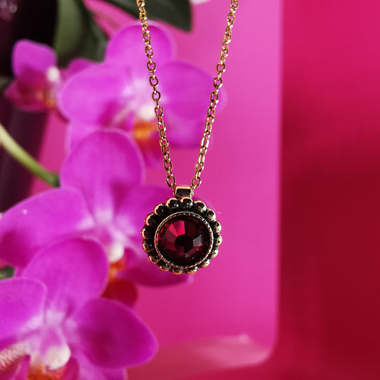 Kette "Flower" in Altgold mit fuchsia-rotem Kristall